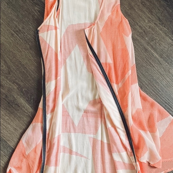 Genuine VOLCOM dress - Picture 5 of 8